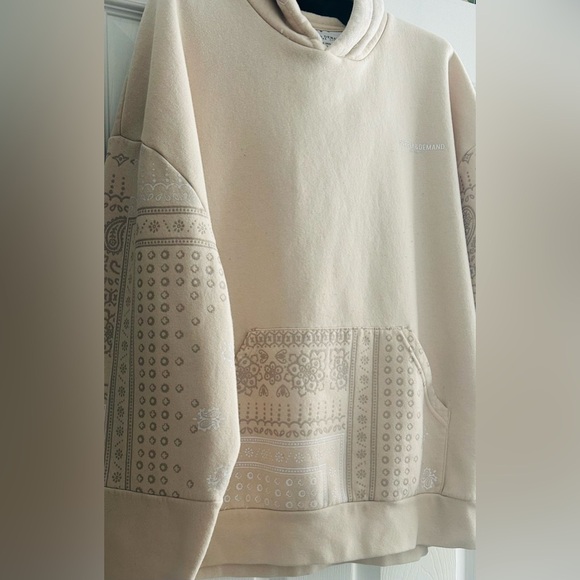 SUPPLY & DEMAND Paisley Hoodie - Cream/Tan, Boyfriend Fit, Sz M, Used Condition - Picture 4 of 5